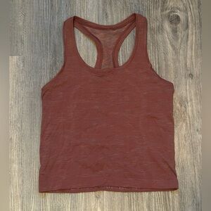 Lululemon swiftly tech tank top- waist / race length size 8